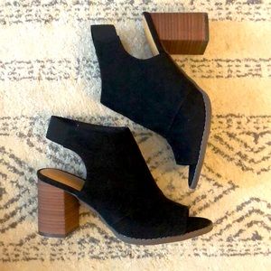 Universal Thread Heels